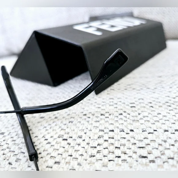 NWT FENDI Black Metal Sunglasses with Dark Oval Lenses - Picture 14 of 15